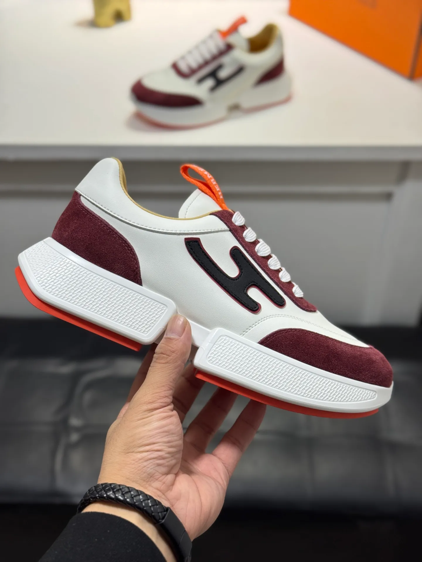 Men's shoes 💰480【New style】🪷🪷Top quality goods🇮🇹🇮🇹New style "Hermès" Hermès top purchasing agent🔍🔍New products from men's counter The upper is made of cowhide leather ~ Sole: The original factory's exclusive movable molded foam outsole, light ~ super comfortable, original factory follow-up goods, 🔍🔍 high quality, can be entered and exited the counter at will, multiple colors are available, welcome to compare Size: 38-44 (45. Customized